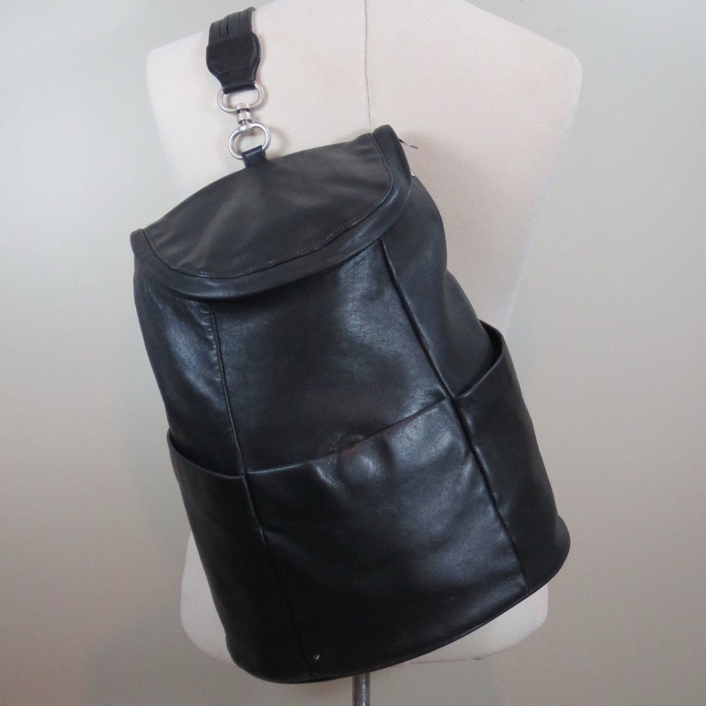Like New Norm Thompson Black Leather Backpack Purse